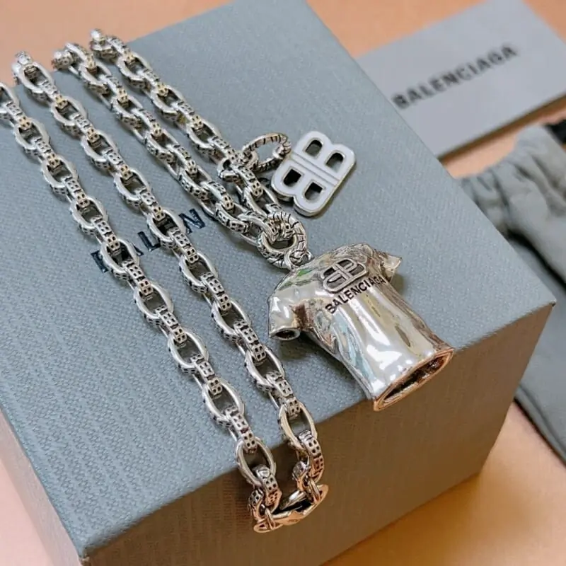 balenciaga collier s_12516741